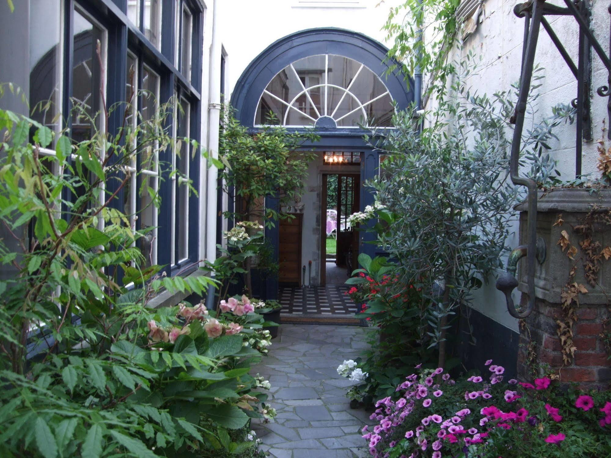 B&B De Koning Van Spanje Anversa Esterno foto